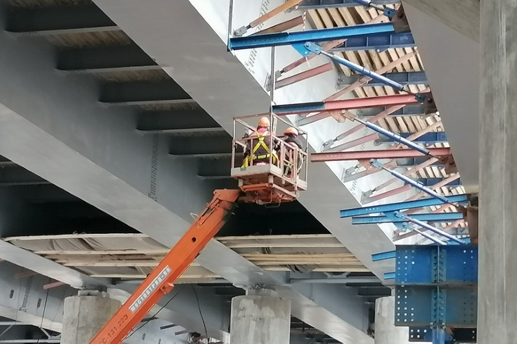 Мост через Лену выдержит по 14 тонн на ось
