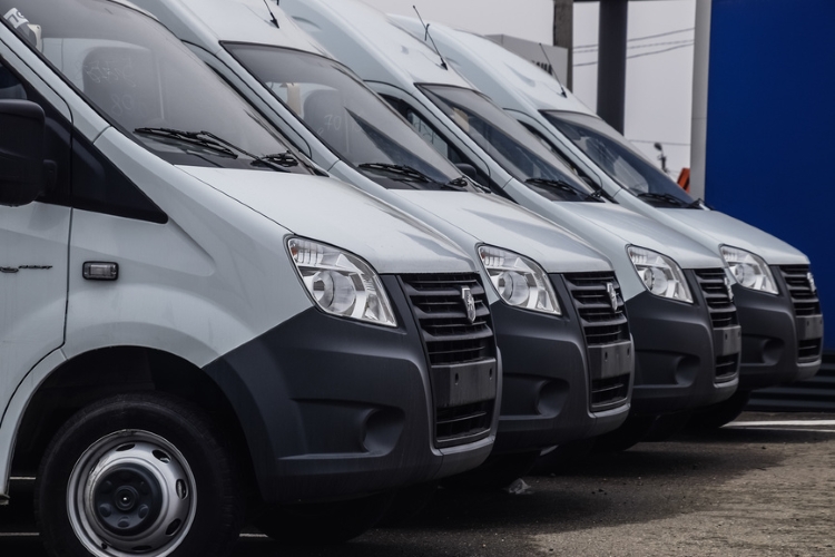 Эксперт: ежемесячный взнос за коммерческие авто вырос на 55% за 3 года