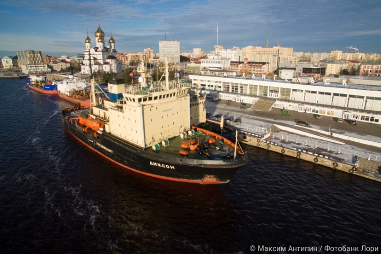 Семейный интерес: сын помощника президента РФ стал совладельцем Архангельского порта Семейный интерес: сын помощника президента РФ стал совладельцем Архангельского порта